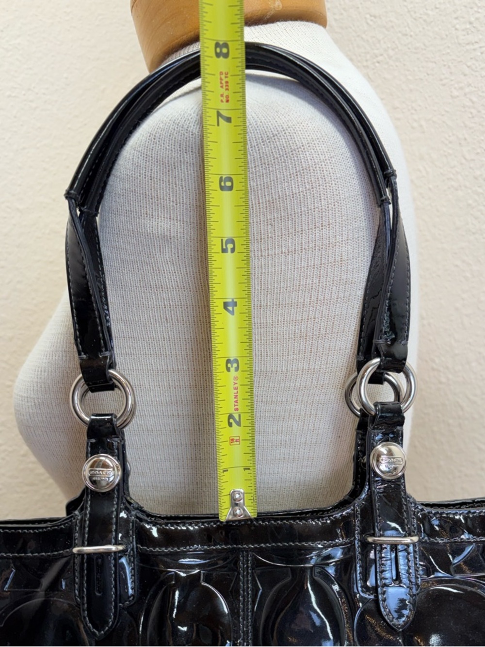 Coach Gallery Tote Black Embossed Signature Patent Leather Shoulder Bag F15246 - Picture 10 of 13